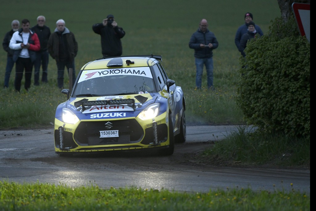 Kenneth Madsen er på hjemmebane, og er i Suzuki Swift R+ måske den, som bedst kan byde den tyske rallymester Fabian Kreim på kvalificeret modstand
(Foto: specialpress@gmail.com)